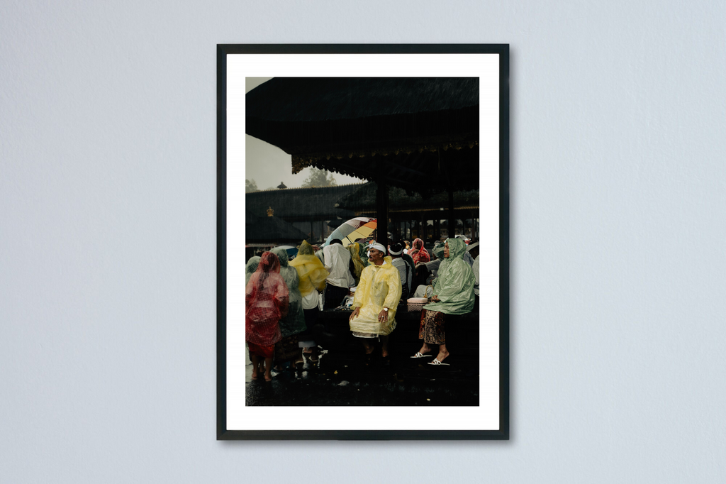 20 x 27,7 cm, Unframed Photo Print On Fuji Crystal DP II Sitting out the rain