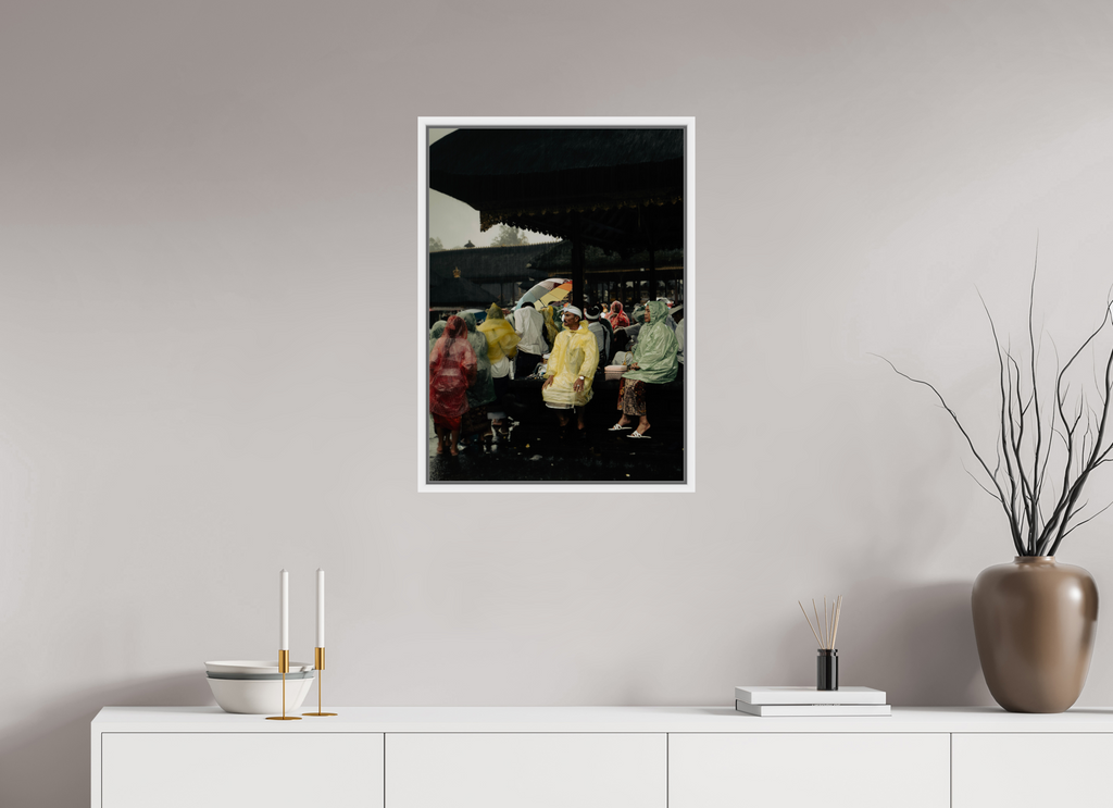 50 x 69,2 cm, Framed white fullbleed Sitting out the rain