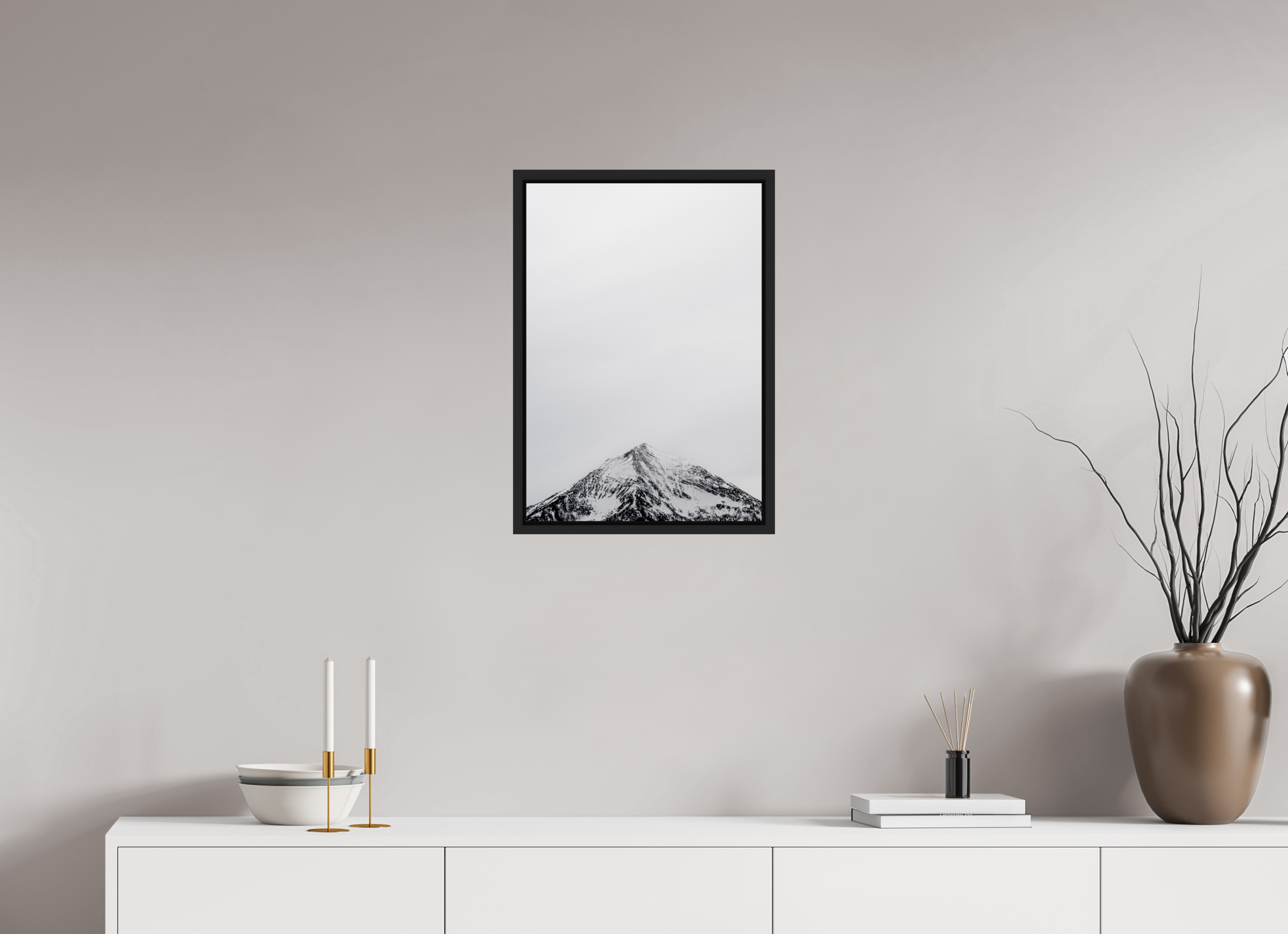 40 x 57,4 cm, Framed black matte fullbleed Austrian peak