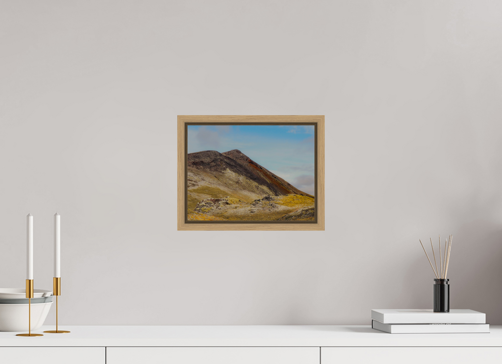 28 x 21 cm, Framed natural oak fullbleed Mountainous Iceland