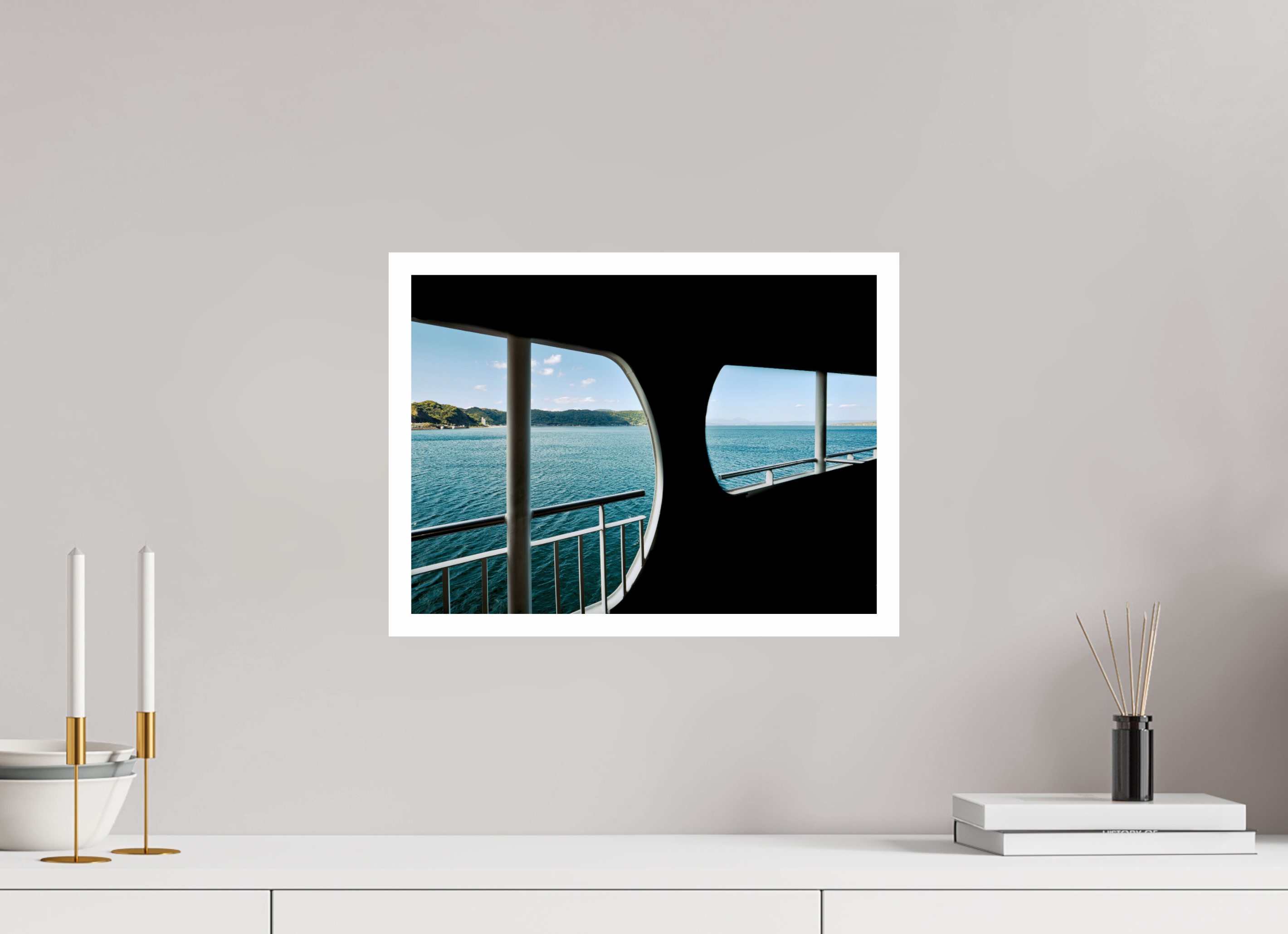 41,2 x 30 cm, Fuji Crystal DP II 2cm white border A glance through a ferry