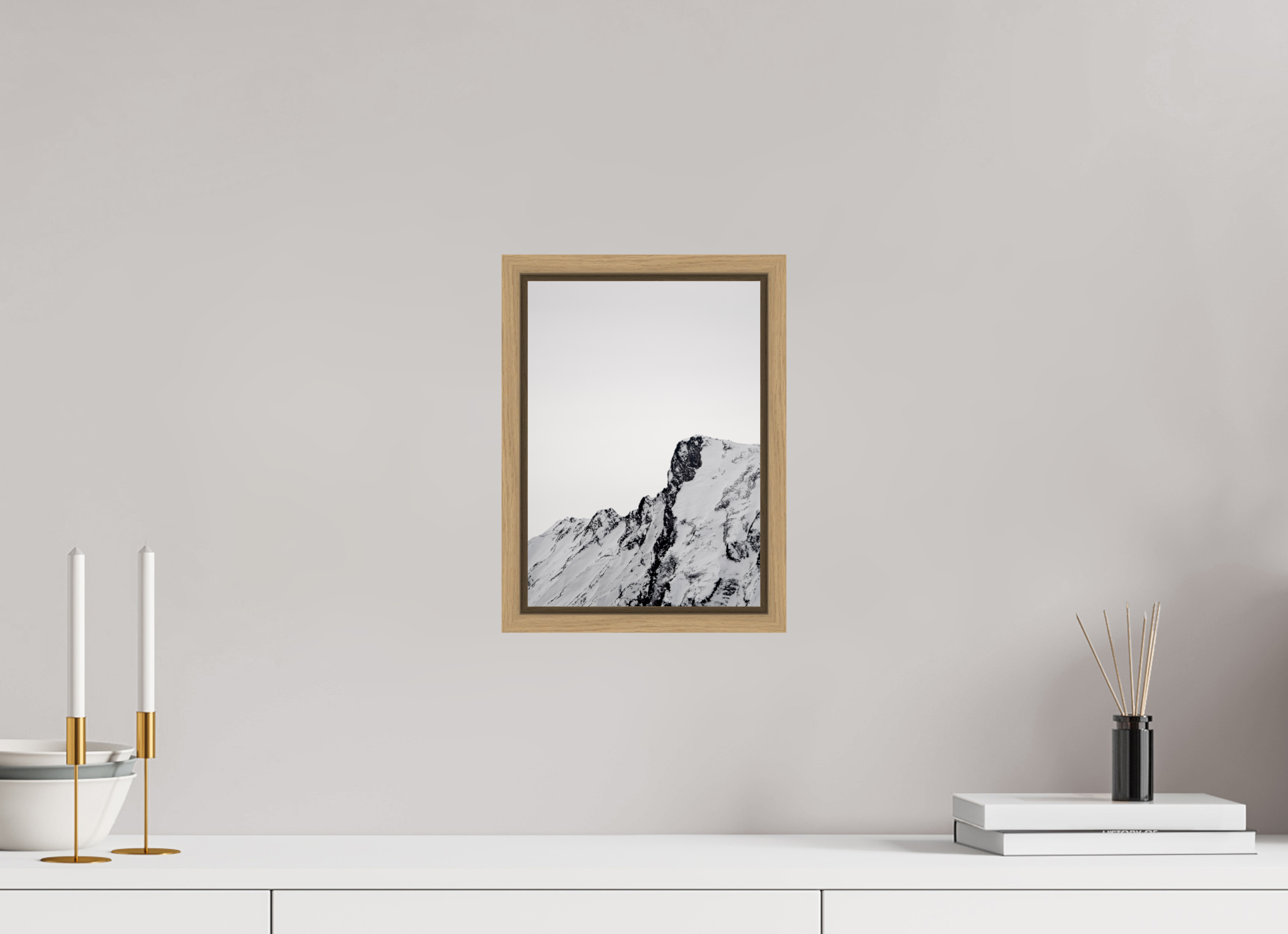 20 x 28 cm, Framed natural oak fullbleed The snowy alps