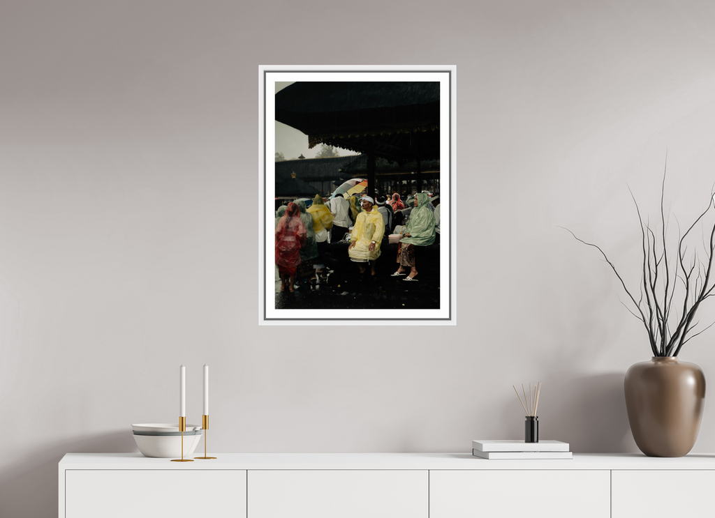 50 x 69,2 cm, Framed white with border Sitting out the rain