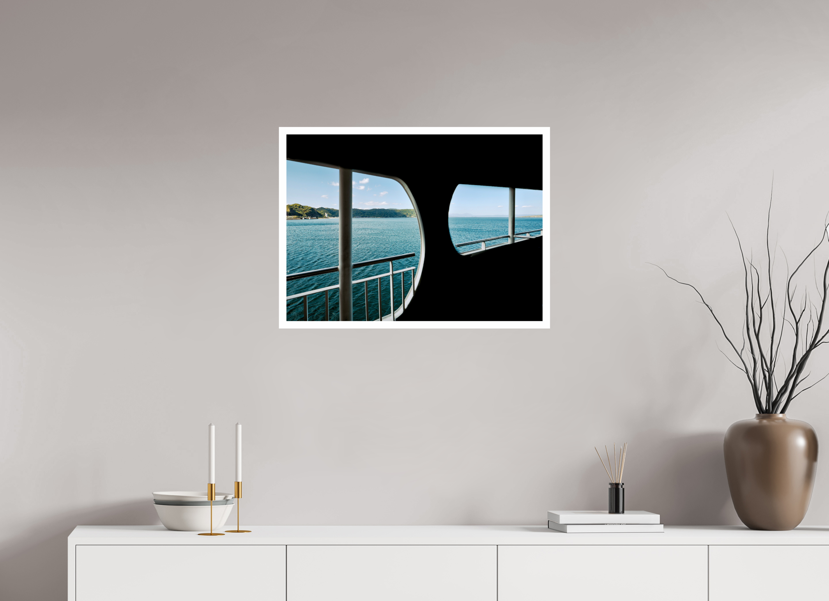 68,6 x 50 cm, Fuji Crystal DP II 2cm white border A glance through a ferry