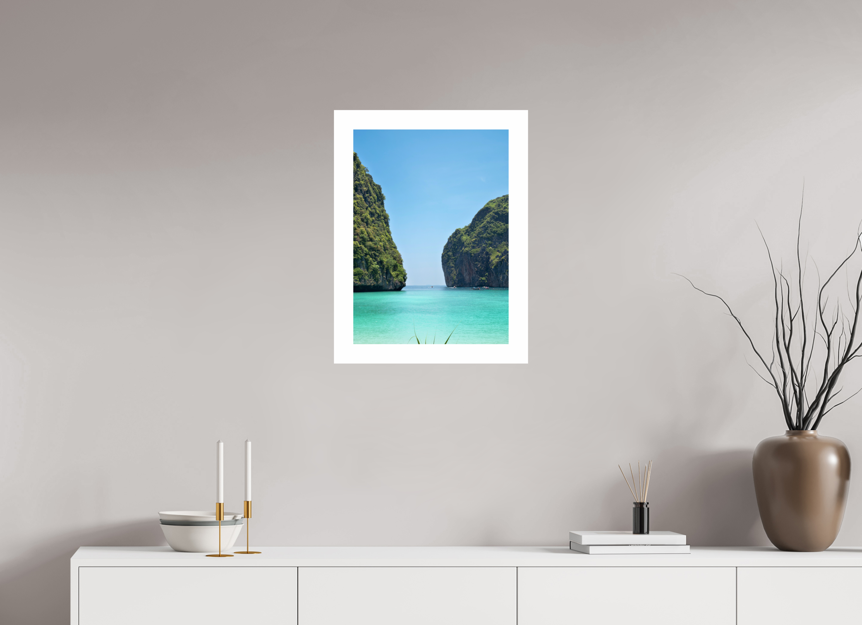 40 x 55,3 cm, Fuji Crystal DP II 5cm white border Maya Bay